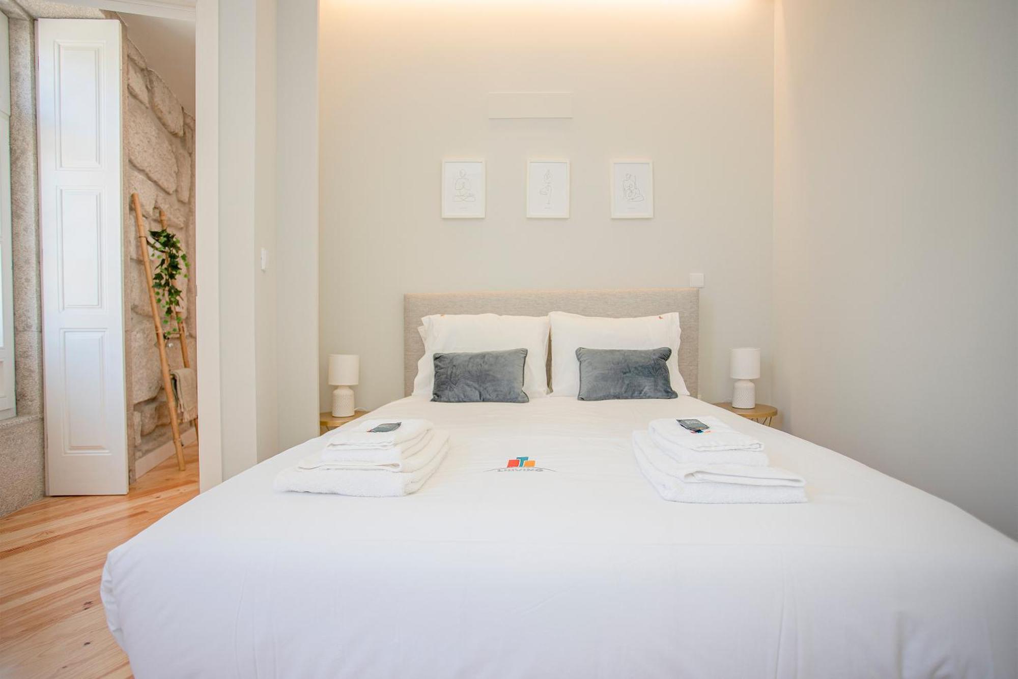 Liiiving In Porto - Aliados Stone Apartment Exteriér fotografie